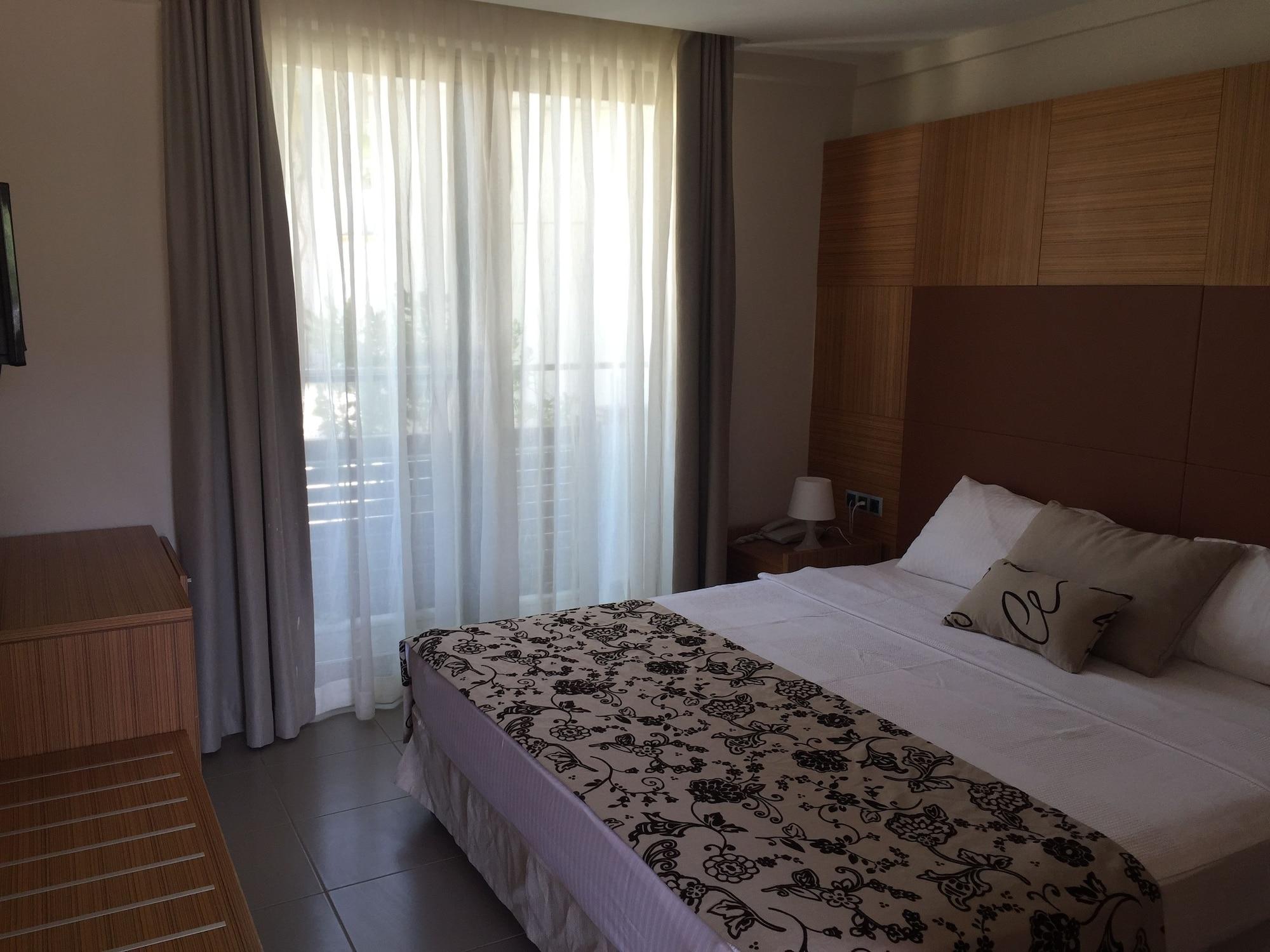 Butikhan Hotel Gundogan  Luaran gambar