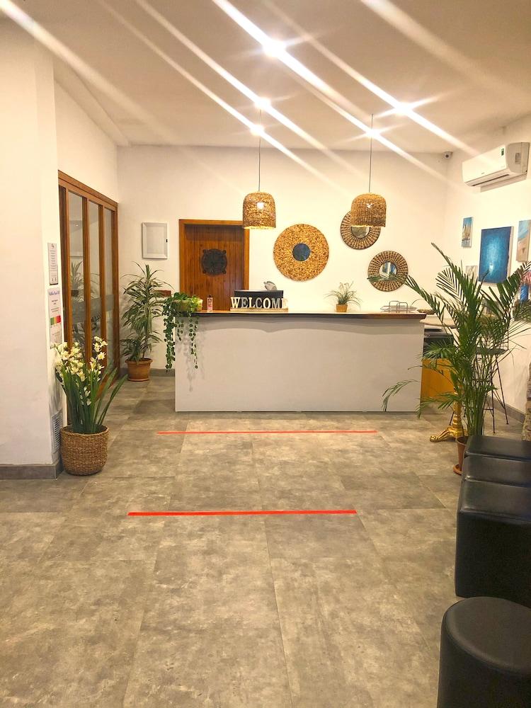 Butikhan Hotel Gundogan  Luaran gambar